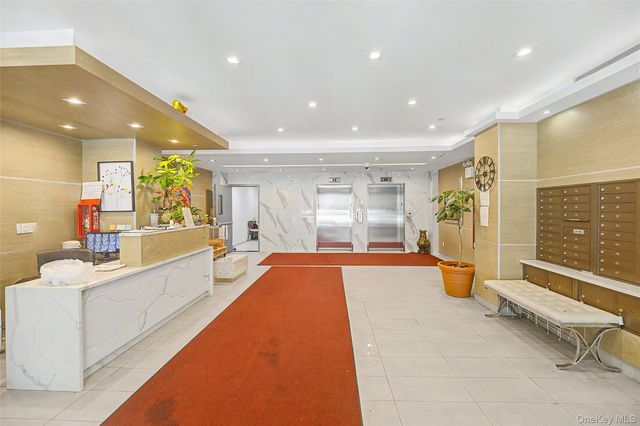 142-38 37th Ave 4H, Flushing, NY 11354