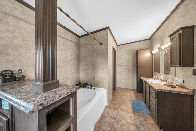 3108 Mistletoe Street, Granbury, TX 76048