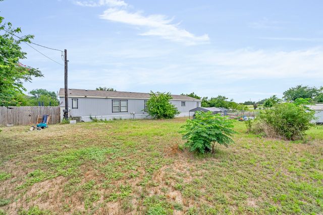 3108 Mistletoe Street, Granbury, TX 76048