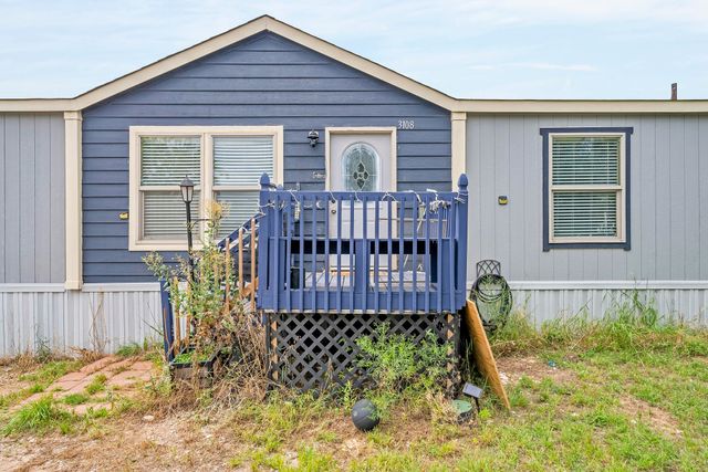 3108 Mistletoe Street, Granbury, TX 76048
