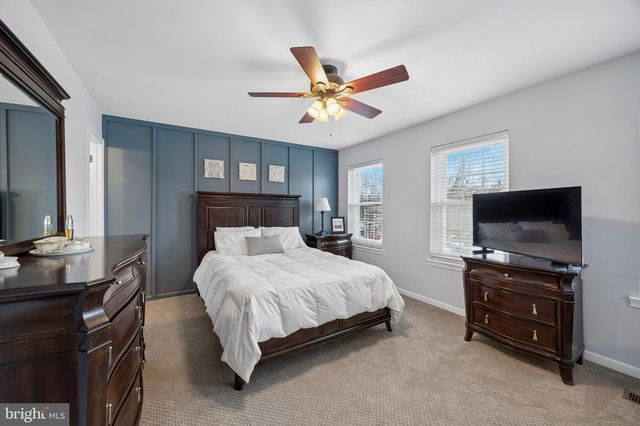 124 LONGFORD RD, West Chester, PA 19380