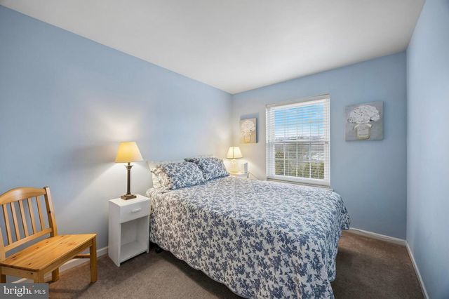 124 LONGFORD RD, West Chester, PA 19380