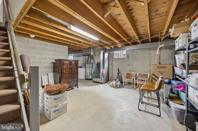 124 LONGFORD RD, West Chester, PA 19380