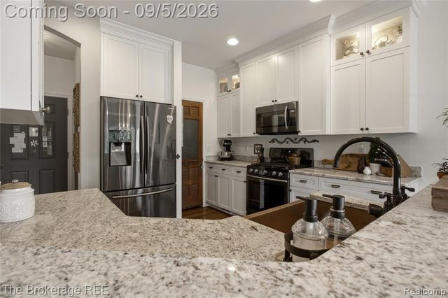 1218 Wind Chime Drive 50, Waterford, MI 48327