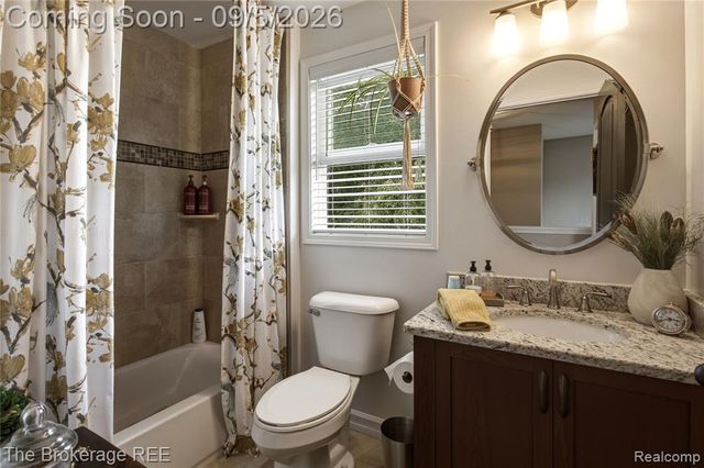 1218 Wind Chime Drive 50, Waterford, MI 48327