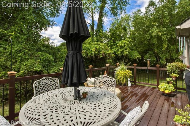 1218 Wind Chime Drive 50, Waterford, MI 48327