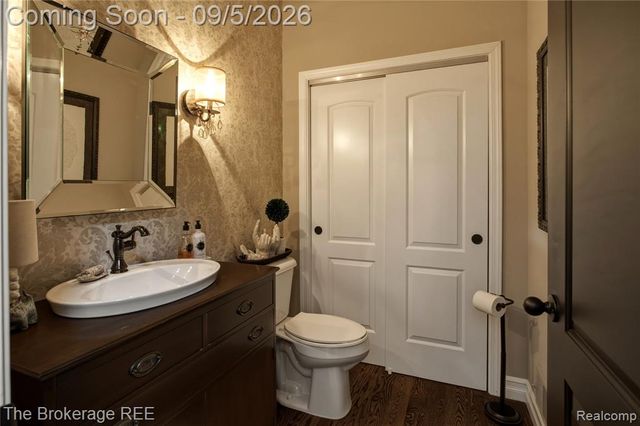 1218 Wind Chime Drive 50, Waterford, MI 48327