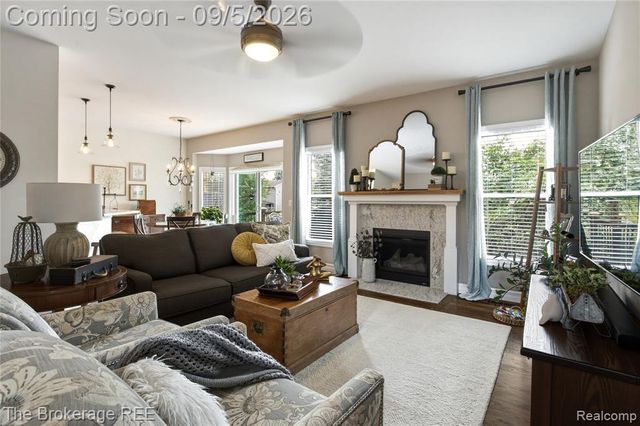 1218 Wind Chime Drive 50, Waterford, MI 48327