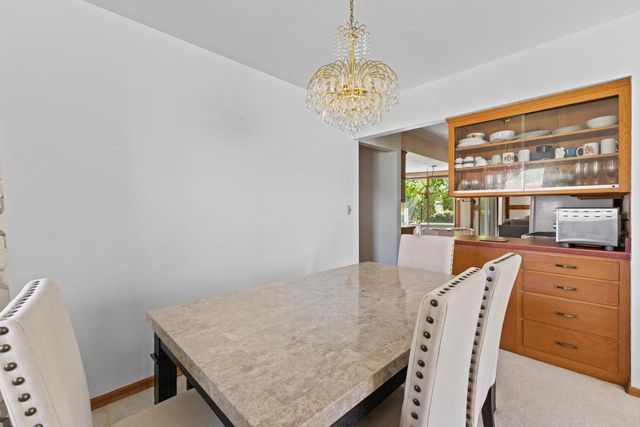 524 Forest Hill AVENUE, Oak Creek, WI 53154