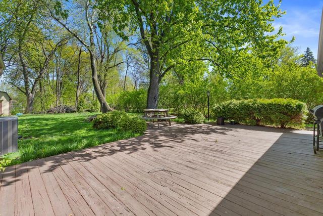 524 Forest Hill AVENUE, Oak Creek, WI 53154