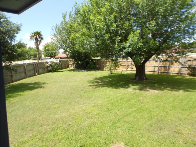 1810 Courtney CV, Round Rock, TX 78664