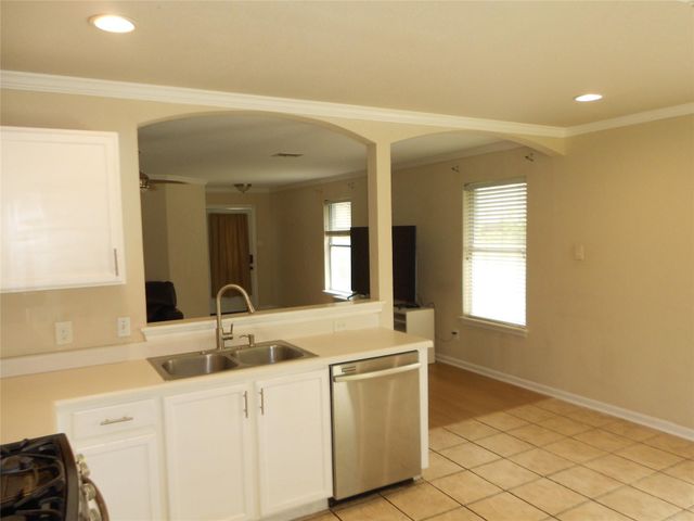 1810 Courtney CV, Round Rock, TX 78664