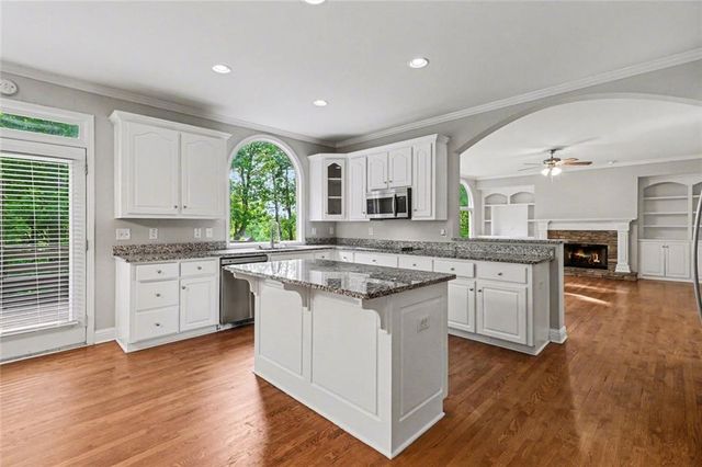 1253 Hadaway Garden Drive NW, Kennesaw, GA 30152