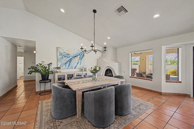 7369 E Riverbank Loop, Tucson, AZ 85715