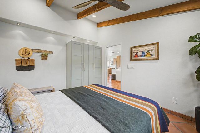 7369 E Riverbank Loop, Tucson, AZ 85715