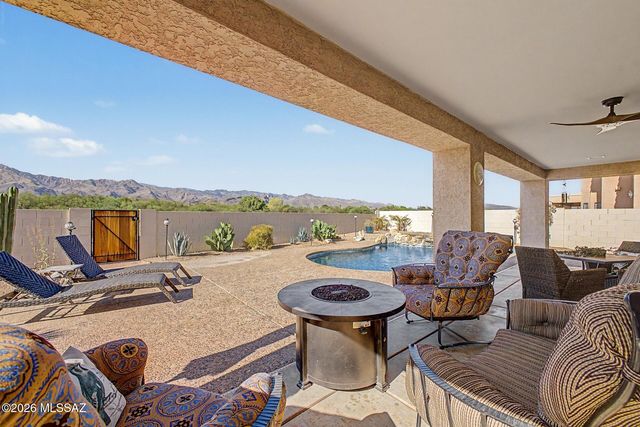 7369 E Riverbank Loop, Tucson, AZ 85715
