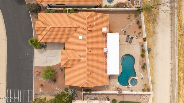 7369 E Riverbank Loop, Tucson, AZ 85715