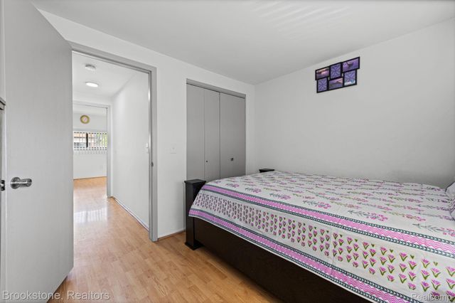 1925 Nicholas Court, Warren, MI 48092