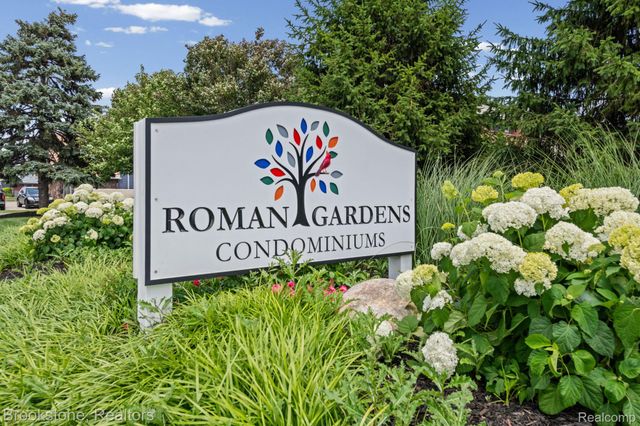 1925 Nicholas Court, Warren, MI 48092
