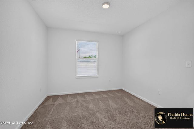 8515 LAKE GEORGE Circle E, Macclenny, FL 32063