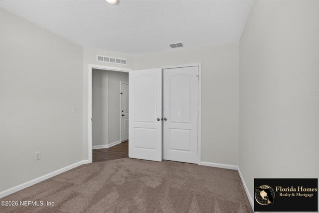 8515 LAKE GEORGE Circle E, Macclenny, FL 32063