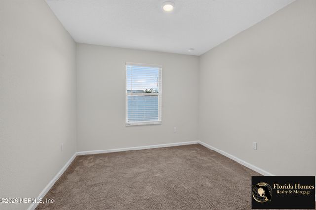 8515 LAKE GEORGE Circle E, Macclenny, FL 32063