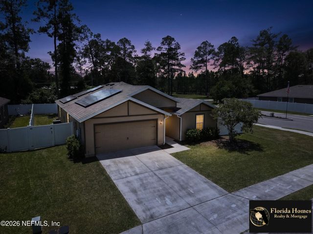8515 LAKE GEORGE Circle E, Macclenny, FL 32063