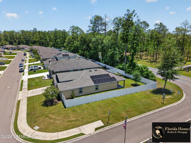 8515 LAKE GEORGE Circle E, Macclenny, FL 32063