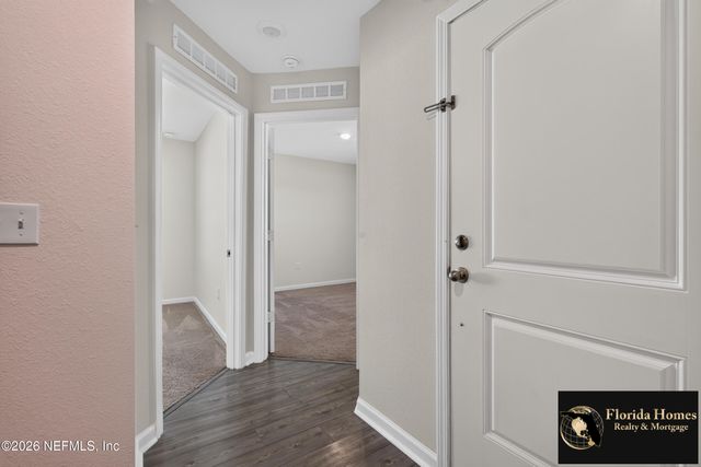 8515 LAKE GEORGE Circle E, Macclenny, FL 32063