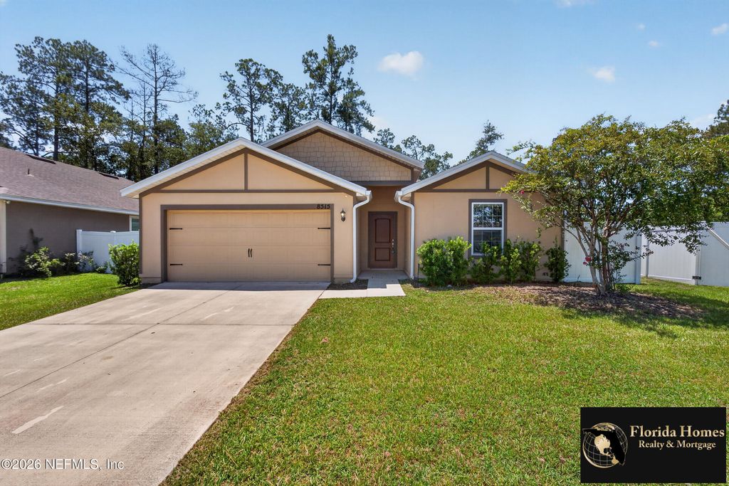 8515 LAKE GEORGE Circle E, Macclenny, FL 32063