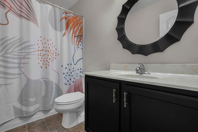 2866 Crosshurst Court, Grove City, OH 43123