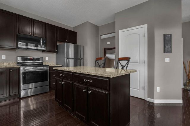 2866 Crosshurst Court, Grove City, OH 43123