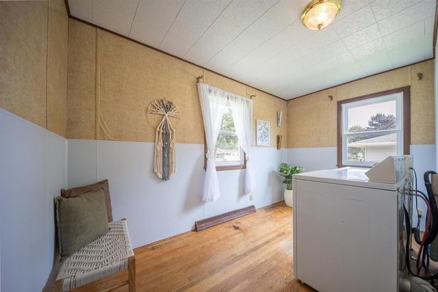 123 JEAN STREET, Combined Locks, WI 54113
