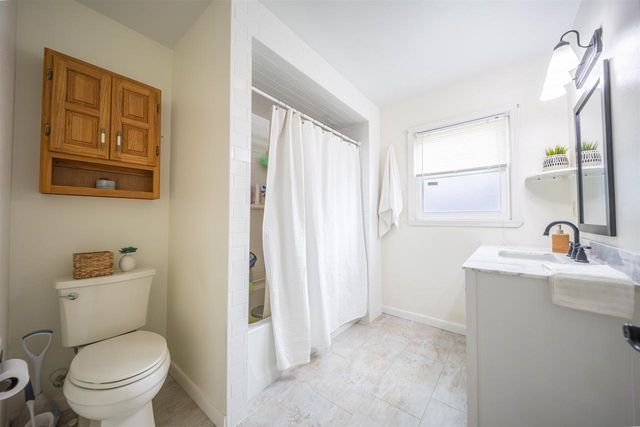 123 JEAN STREET, Combined Locks, WI 54113