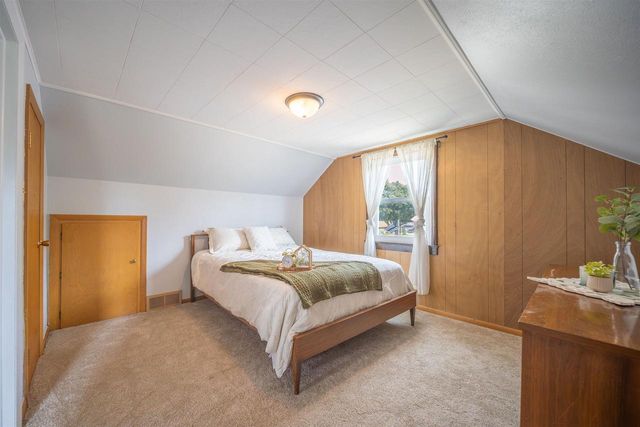 123 JEAN STREET, Combined Locks, WI 54113