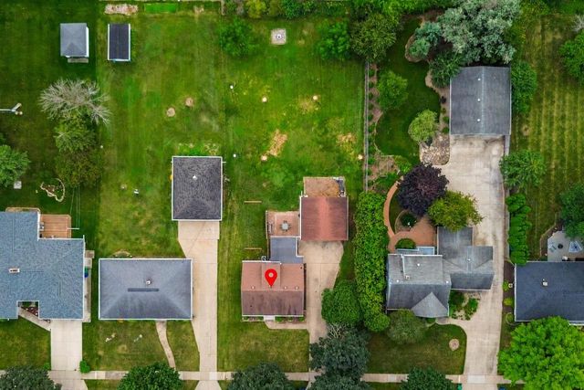 123 JEAN STREET, Combined Locks, WI 54113