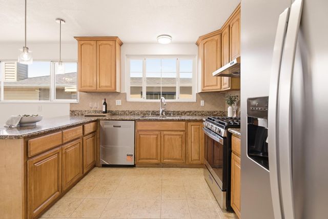201 Springdale Drive, Pacifica, CA 94044