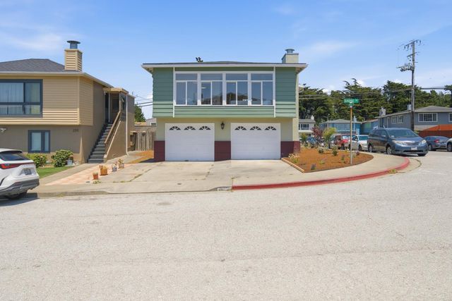 201 Springdale Drive, Pacifica, CA 94044