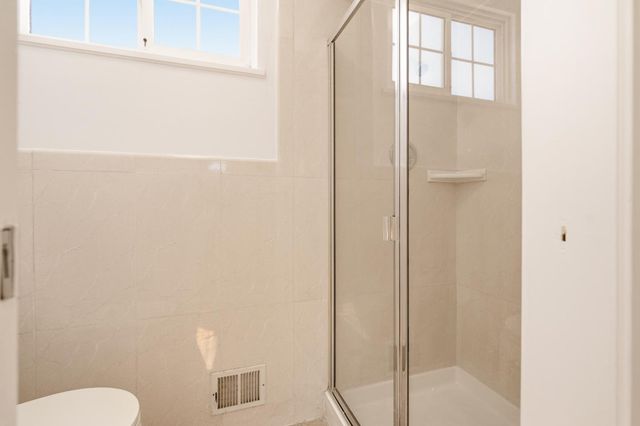 201 Springdale Drive, Pacifica, CA 94044