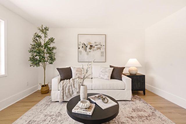 201 Springdale Drive, Pacifica, CA 94044
