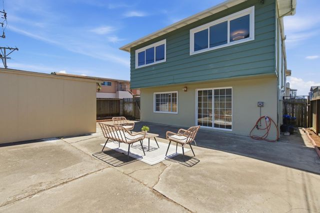201 Springdale Drive, Pacifica, CA 94044