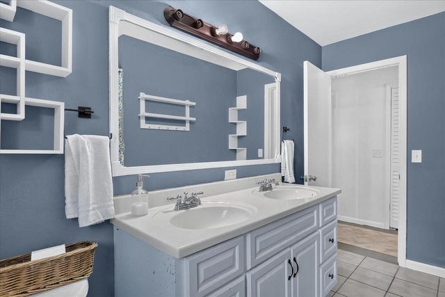 1030 SW Harmony Circle, Janesville, WI 53545