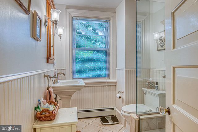 230 S RIDLEY CREEK RD, Media, PA 19063