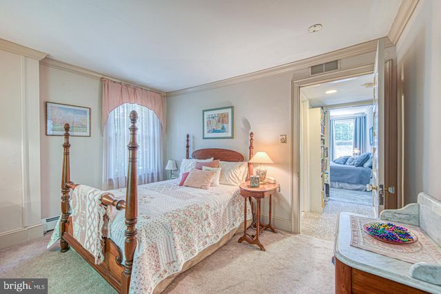 230 S RIDLEY CREEK RD, Media, PA 19063