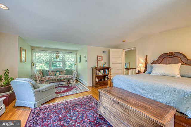 230 S RIDLEY CREEK RD, Media, PA 19063