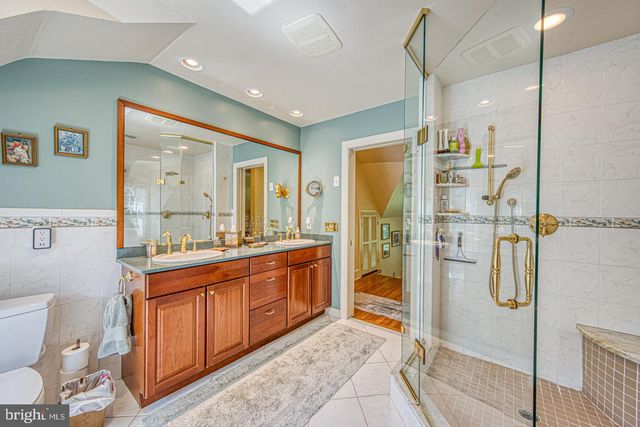 230 S RIDLEY CREEK RD, Media, PA 19063