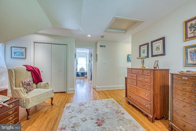 230 S RIDLEY CREEK RD, Media, PA 19063