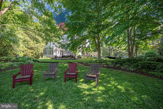 230 S RIDLEY CREEK RD, Media, PA 19063