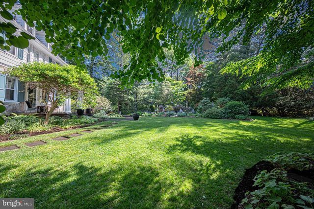 230 S RIDLEY CREEK RD, Media, PA 19063
