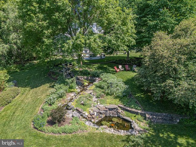 230 S RIDLEY CREEK RD, Media, PA 19063
